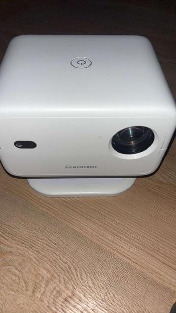 Magcubic L018 Projector - 650 ANSI, 1080p, Android 11 beschikbaar voor biedingen