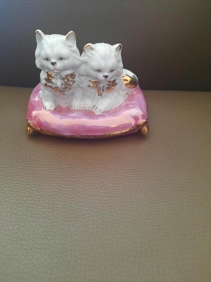 Vintage porseleinen beeldje katten, Verzamelen, Beelden en Beeldjes, Ophalen