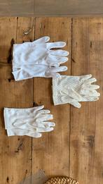 Lot de trois paires de gants blancs taille enfant, Comme neuf