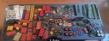 Lot Meccano met allerlei onderdelen! beschikbaar voor biedingen