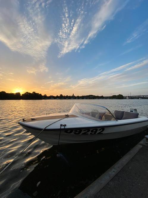 Bateau ecofiber rimini avec moteur 2t evinrude 65cv, Sports nautiques & Bateaux, Speedboat, Utilisé, 3 à 6 mètres, Essence, Moins de 70 ch