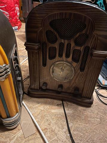 Juke-box radio