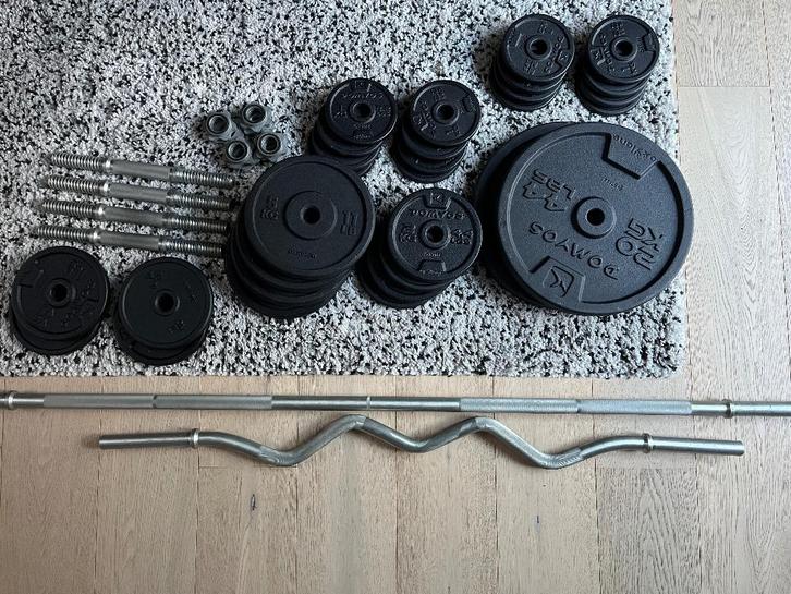 Lot halters + schijven Domyos, Sports & Fitness, Équipement de fitness, Comme neuf, Set d’haltères, Enlèvement