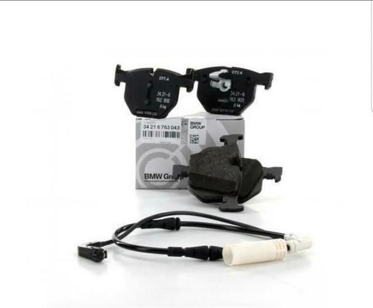 Pour BMW e60 e61 e63 e64 .. 34216763043

Plaquettes arrière, Autos : Pièces & Accessoires, Freins & Transmission, BMW, Neuf, Enlèvement