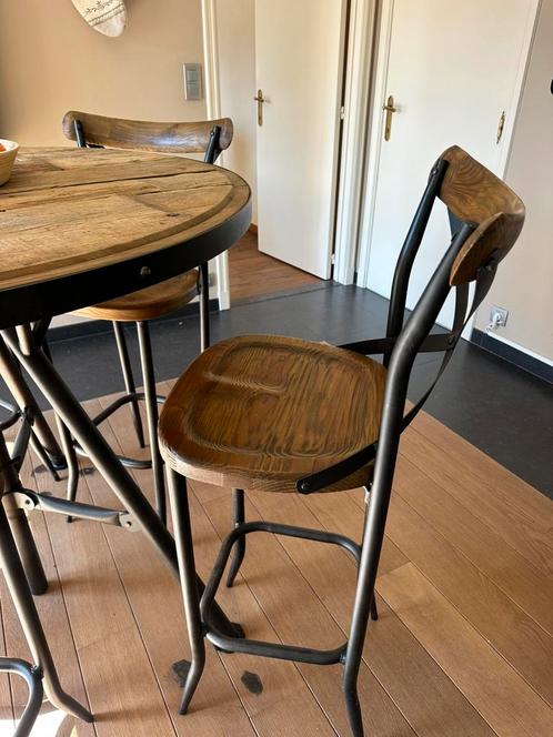 Industriële ronde tafel met 4 barkrukken – hout & metaal, Huis en Inrichting, Barkrukken, Zo goed als nieuw, 90 cm of meer, Hout