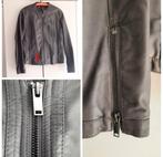 Jasje Nieuwstaat grijs leatherlook L, Kleding | Dames, Jasjes, Kostuums en Pakken, Ophalen, Zo goed als nieuw, Grijs, Jasje