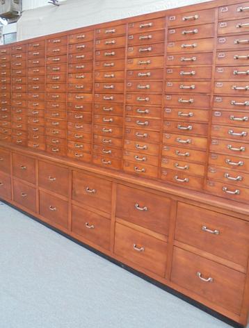 Super grote ladekast apothekerskast winkelkast 129 laatjes beschikbaar voor biedingen