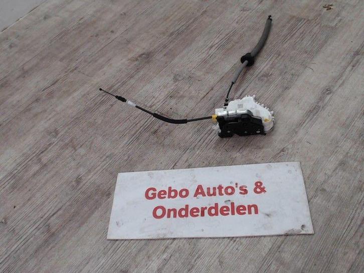 SERRURE DE PORTE GAUCHE Audi A3 (8V1 / 8VK), Autos : Pièces & Accessoires, Carrosserie & Tôlerie, Audi, Gauche, Utilisé