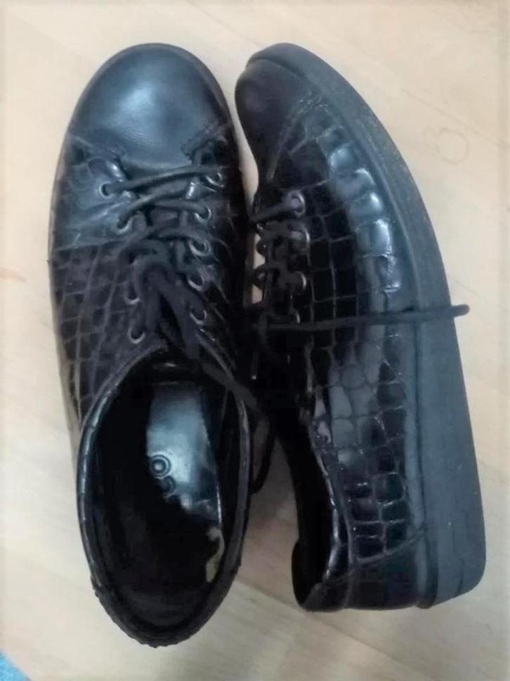 ECCO zwart veterschoenen schoenen lage hakken + borstel , 40, Kleding | Dames, Schoenen, Zo goed als nieuw, Schoenen met lage hakken