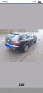 Vend alfa 159 2litre jtdm euro5 245000km ., Auto's, Alfa Romeo, Euro 5, Zwart, 4 cilinders, Zwart