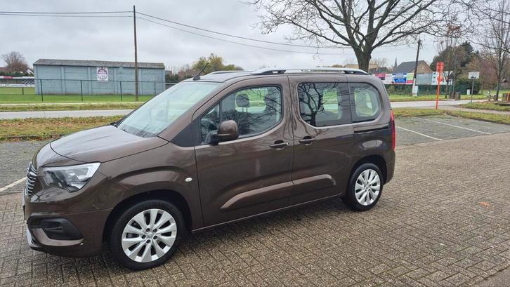 Opel combo life 1.2i turbo automaat 2019.   11 950 euro, Auto's, Opel, Particulier, Benzine, Automaat, Ophalen of Verzenden
