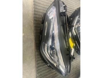 Phare gauche d'un Mercedes CLA, Enlèvement ou Envoi, 3 mois de garantie, Utilisé