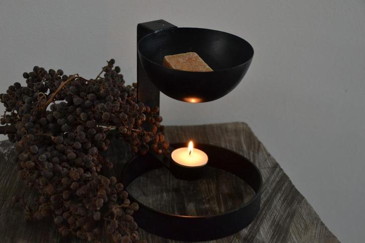 Geurbrander Wax/blokjes - metaal zwart - Landelijk, Huis en Inrichting, Woonaccessoires | Kandelaars en Kaarsen, Nieuw, Kandelaar