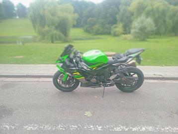 Kawasaki zx6r beschikbaar voor biedingen