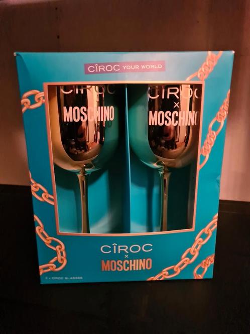 Ciroc en Moschino limited edition golden cups, Verzamelen, Glas en Drinkglazen, Zo goed als nieuw, Ophalen of Verzenden
