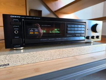 ONKYO model TX 811 - Quartz Synthesized Tuner Amplifier beschikbaar voor biedingen