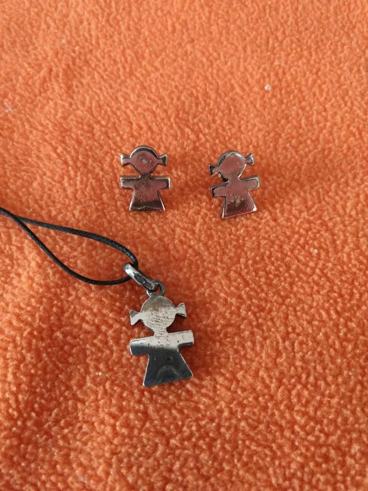 juweeltjes Alessi, Handtassen en Accessoires, Oorbellen, Nieuw, Knopjes of Stekers, Zilver, Zilver, Ophalen