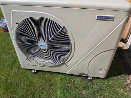 Pompe à chaleur ASTRALPOOL Pro Elyo Inverboost NN 17, Tuin en Terras, Zwembad-toebehoren, Zo goed als nieuw, Verwarming, Ophalen