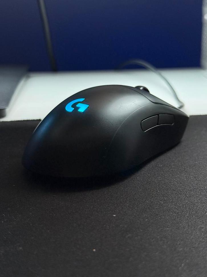 Logitech G-pro wireless, Computers en Software, Muizen, Zo goed als nieuw, Muis, Linkshandig, Rechtshandig, Draadloos, Ophalen of Verzenden