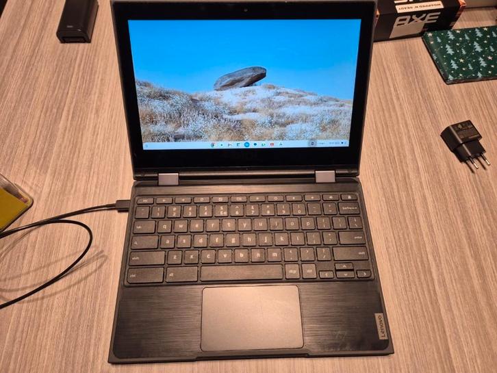 Lenovo Chromebook 300e 2nd gen, Computers en Software, Chromebooks, Refurbished, 10 inch of minder, 4 GB of minder, 32 GB of minder