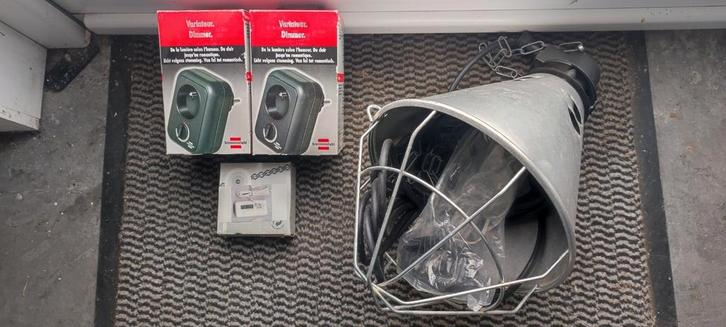 Dimmer/digitale thermometer/ Kerbl armatuur met warmtelamp., Dieren en Toebehoren, Reptielen en Amfibieën | Toebehoren, Zo goed als nieuw