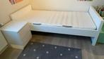 1 persoonsbed met matras, Huis en Inrichting, Slaapkamer | Bedden, Ophalen, Eenpersoons, Modern / strak, Hout