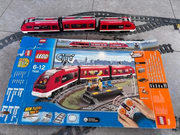 Lego City 7938 passagierstrein met doos beschikbaar voor biedingen