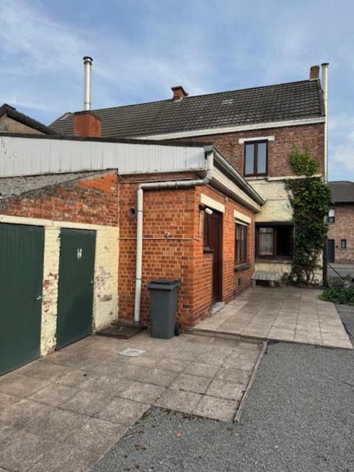 Te koop woning met tuin en stalletjes in Moerbeke-Waas, Immo, Huizen en Appartementen te koop, Provincie Oost-Vlaanderen, 200 tot 500 m²