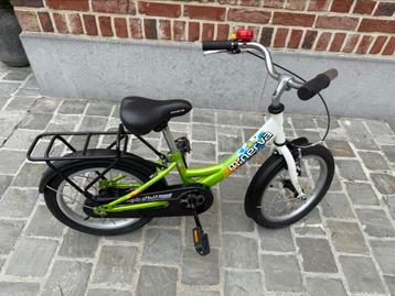 Kinderfiets Minerva 16 inch met zijwieltjes en duwstang beschikbaar voor biedingen
