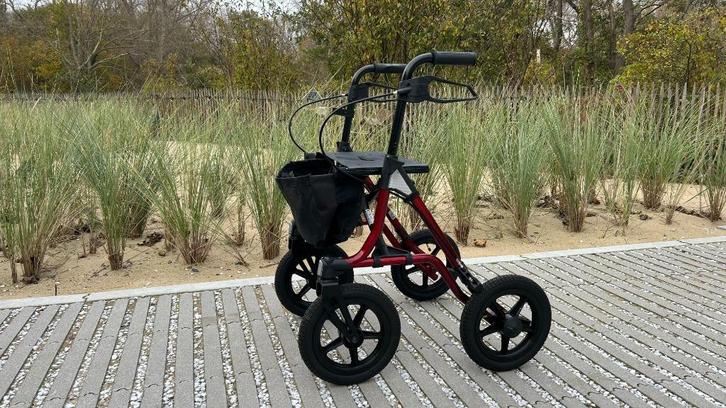 ROLLATOR DIETZ TAIMA XC OUTDOOR MET LUCHTBANDEN - OPVOUWBAAR, Diversen, Rollators, Zo goed als nieuw, Lichtgewicht, Opvouwbaar