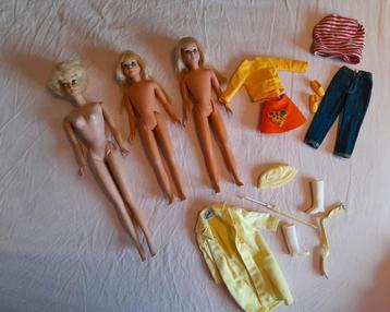 Barbie doos met oude spul jaren 60 beschikbaar voor biedingen