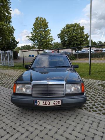 Mercedes E200 Diesel Oldtimer 1991 (automaat) beschikbaar voor biedingen