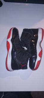 Jordan 11 XI Retro noir et rouge, Vêtements | Hommes, Chaussures, Baskets, Noir, Nike Air Jordan, Porté