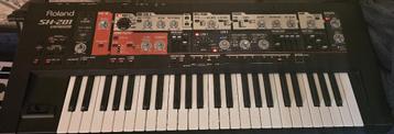  roland sh-201  beschikbaar voor biedingen