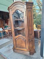 Eiken hoekkast, Enlèvement