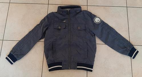 Stoer dun jasje met kap in kraag JBC maat 116 of 6 jaar, Kinderen en Baby's, Kinderkleding | Maat 116, Zo goed als nieuw, Jongen