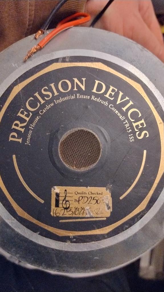 Soundsystem fane scoop Eminence, Precision device, devine, Audio, Tv en Foto, Luidsprekerboxen, Gebruikt, Subwoofer, 120 watt of meer