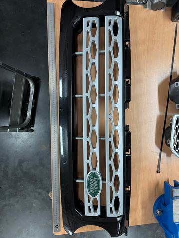 LANDROVER DISCOVERY 4 GRILL EN LUCHTFILTERKAPPEN beschikbaar voor biedingen