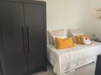 2 Moderne bedden – Wit Metalen Frame + Matrassen, Huis en Inrichting, Ophalen, 90 cm, Wit, Tweepersoons