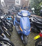 Opknap/loop of sloop scooter gezocht!! Papieren en sleutel!, Fietsen en Brommers, Ophalen