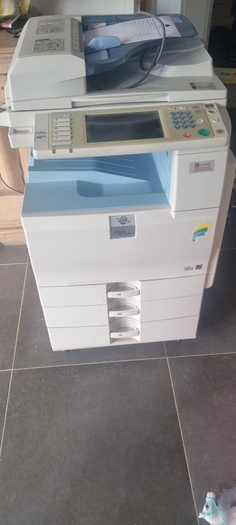 imprimante multifonction Ricoh, Computers en Software, Printers, Zo goed als nieuw, Printer, Laserprinter, Faxen, Kleur printen