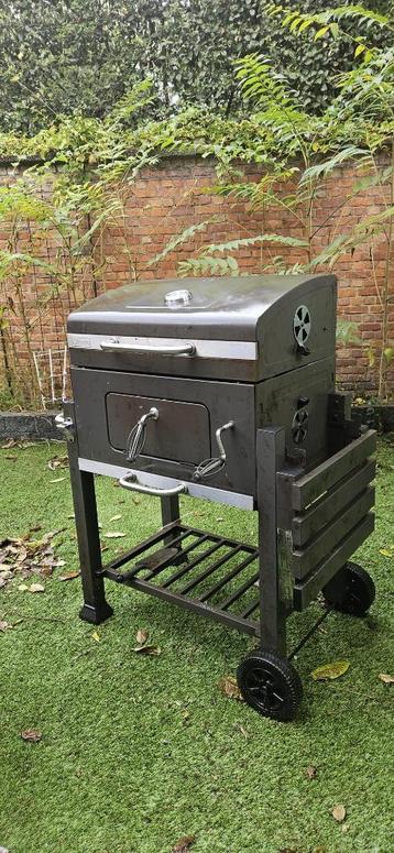 Barbecue beschikbaar voor biedingen