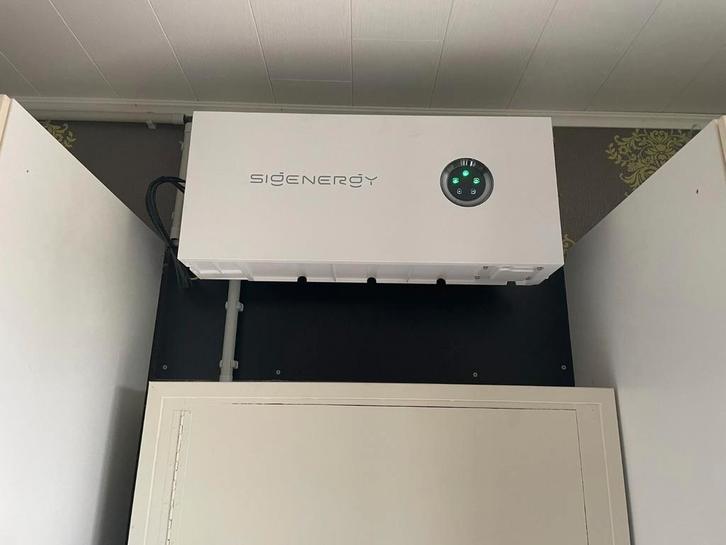 Zonnepanelen + Energie- & Gasa­contract – Vast Tarief, Doe-het-zelf en Bouw, Zonnepanelen en Toebehoren, Nieuw, Verzenden