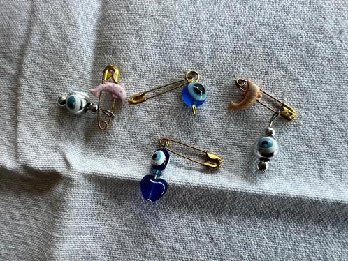 Hangertjes en Knopen, Handtassen en Accessoires, Kettinghangers, Zo goed als nieuw, Overige materialen, Zilver, Overige voorstellingen