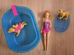 Barbie met zwembaden, zwemmende hond met puppy en extra hond, Kinderen en Baby's, Ophalen, Zo goed als nieuw, Barbie