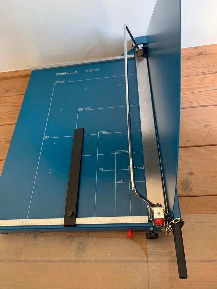 Dahle 589 Hefboomsnijmachine A2 universeel mes 70cm, Diversen, Bureau-accessoires, Zo goed als nieuw, Ophalen