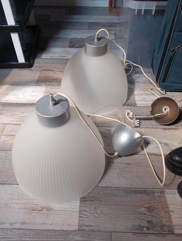 Hanglamp / plafondlamp 2 stuks ikea beschikbaar voor biedingen
