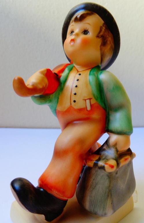 M I Hummel:11 2/0 -Merry Wanderer-TMK-7 -10¾ cm. - Excellent, Collections, Statues & Figurines, Comme neuf, Hummel, Envoi