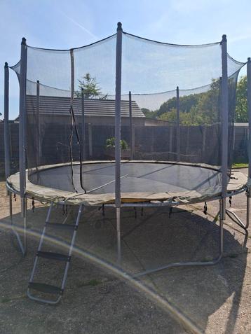4.40m trampoline beschikbaar voor biedingen