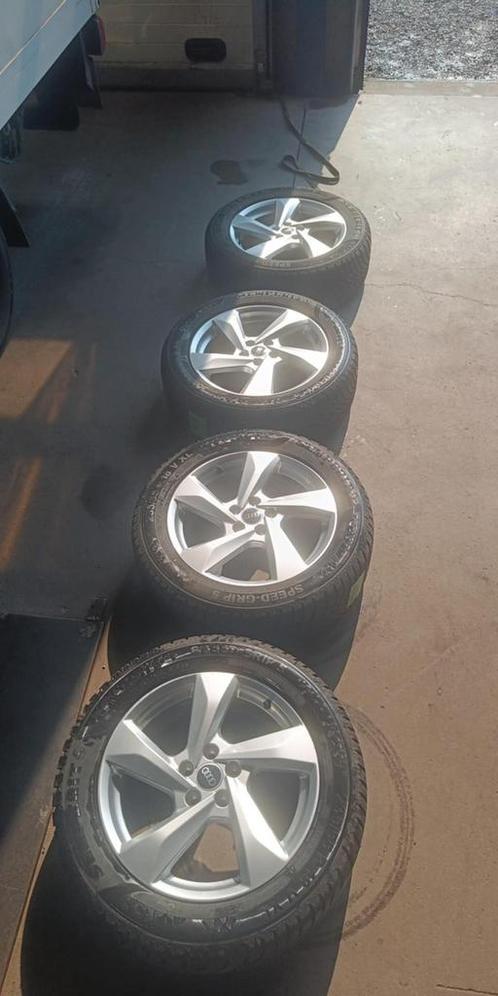 Originele Audi Q3 velgen met winterbanden, Auto-onderdelen, Banden en Velgen, Band(en), Winterbanden, 18 inch, 235 mm, Personenwagen